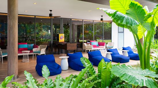 CHILL - Exterior