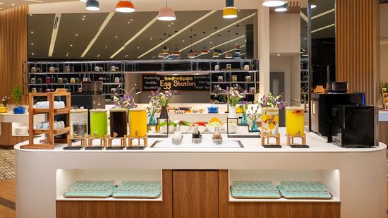 EAT - Breakfast Juice Counter