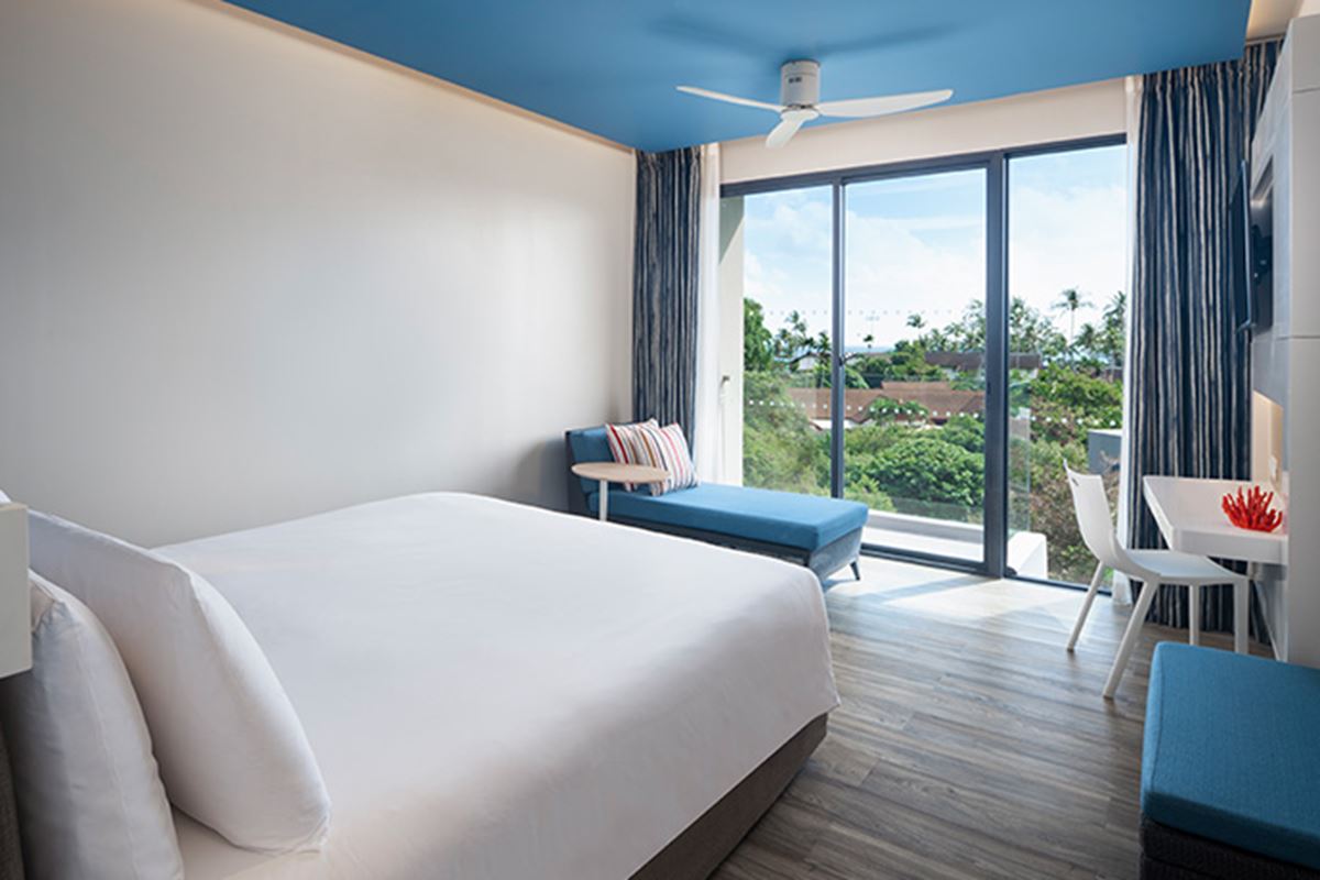 Deluxe Sunset - OZO Phuket